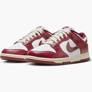 Nike Women’s Dunks Team Red Coconut size 6 NIB